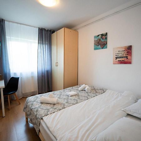 Aurel Vlaicu Apartment- Gara Braşov Extérieur photo