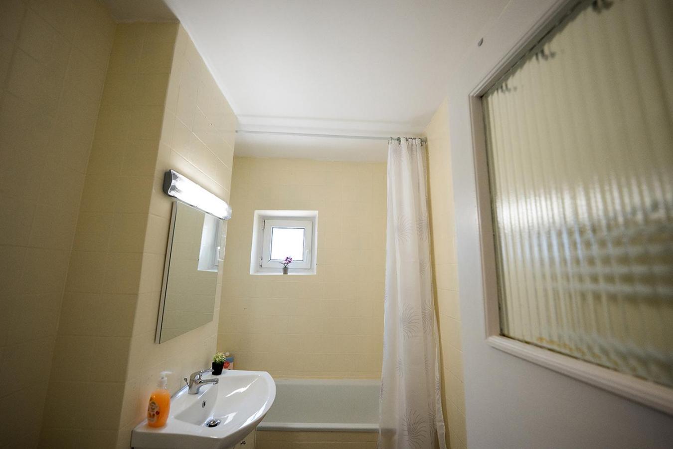 Aurel Vlaicu Apartment- Gara Braşov Extérieur photo